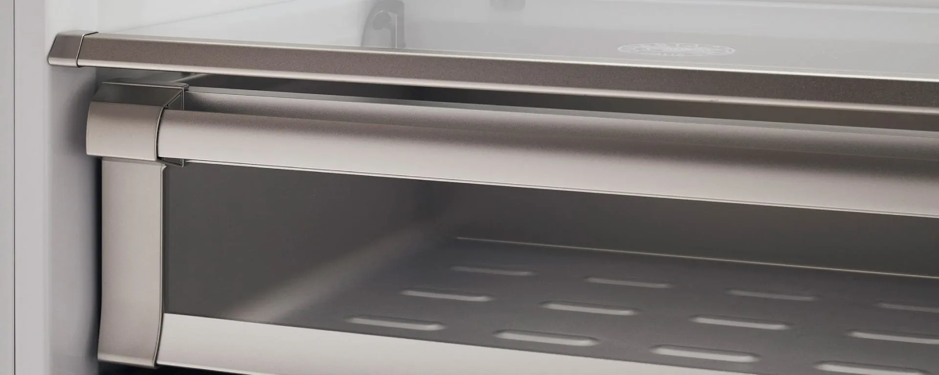 Bertazzoni 30 inch Right Door Built-In Bottom Mount Refrigerator With Ice Maker REF30BMBIPRT