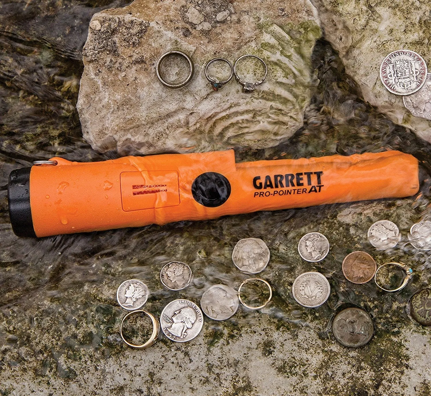 Garrett Pro Pointer AT Metal Detector Waterproof with Camo Digger&#39;s Pouch and Edge Digger