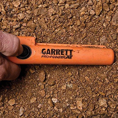 Garrett Pro Pointer AT Metal Detector Waterproof with Camo Digger&#39;s Pouch and Edge Digger