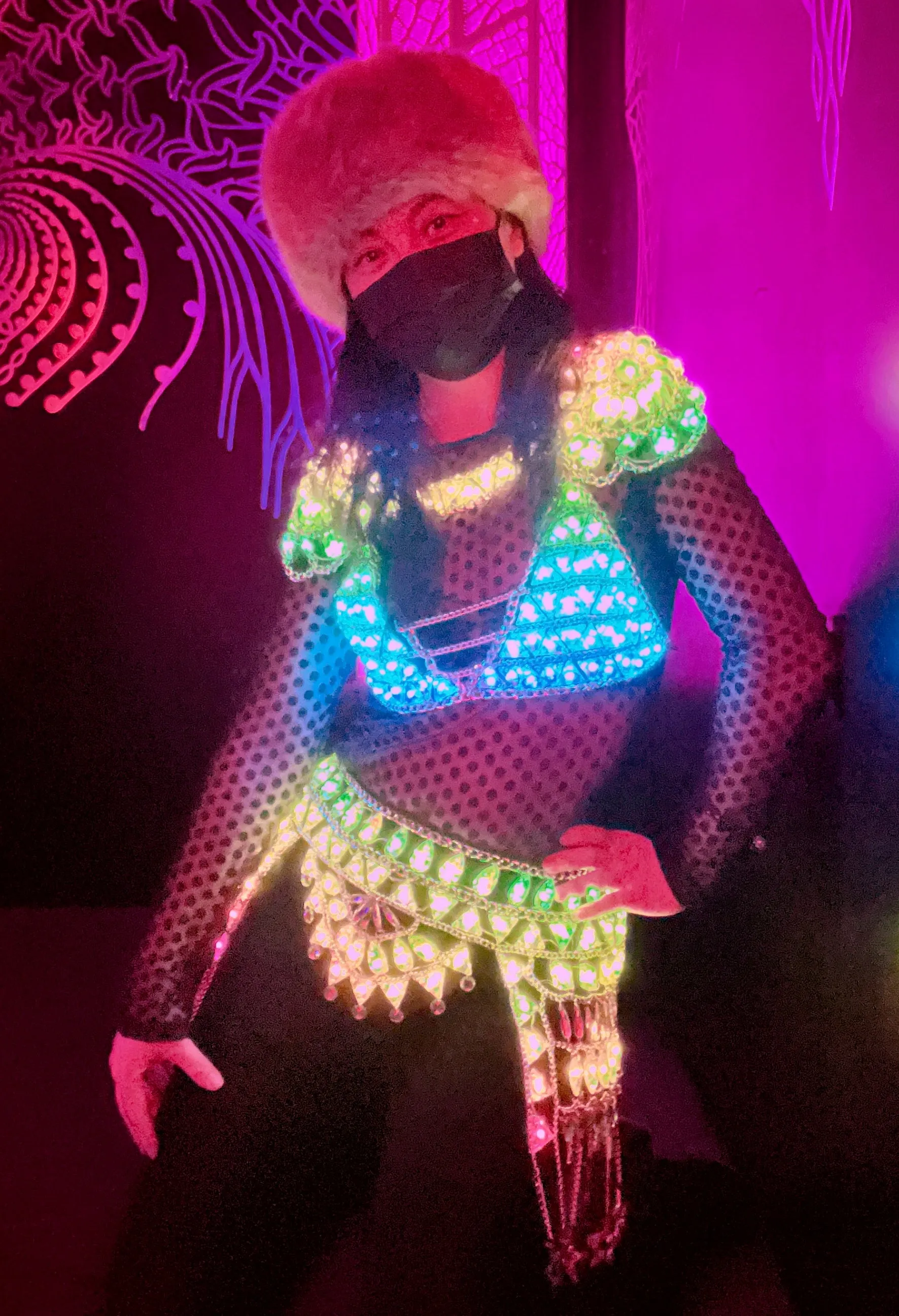 LED Elsa Chain Top