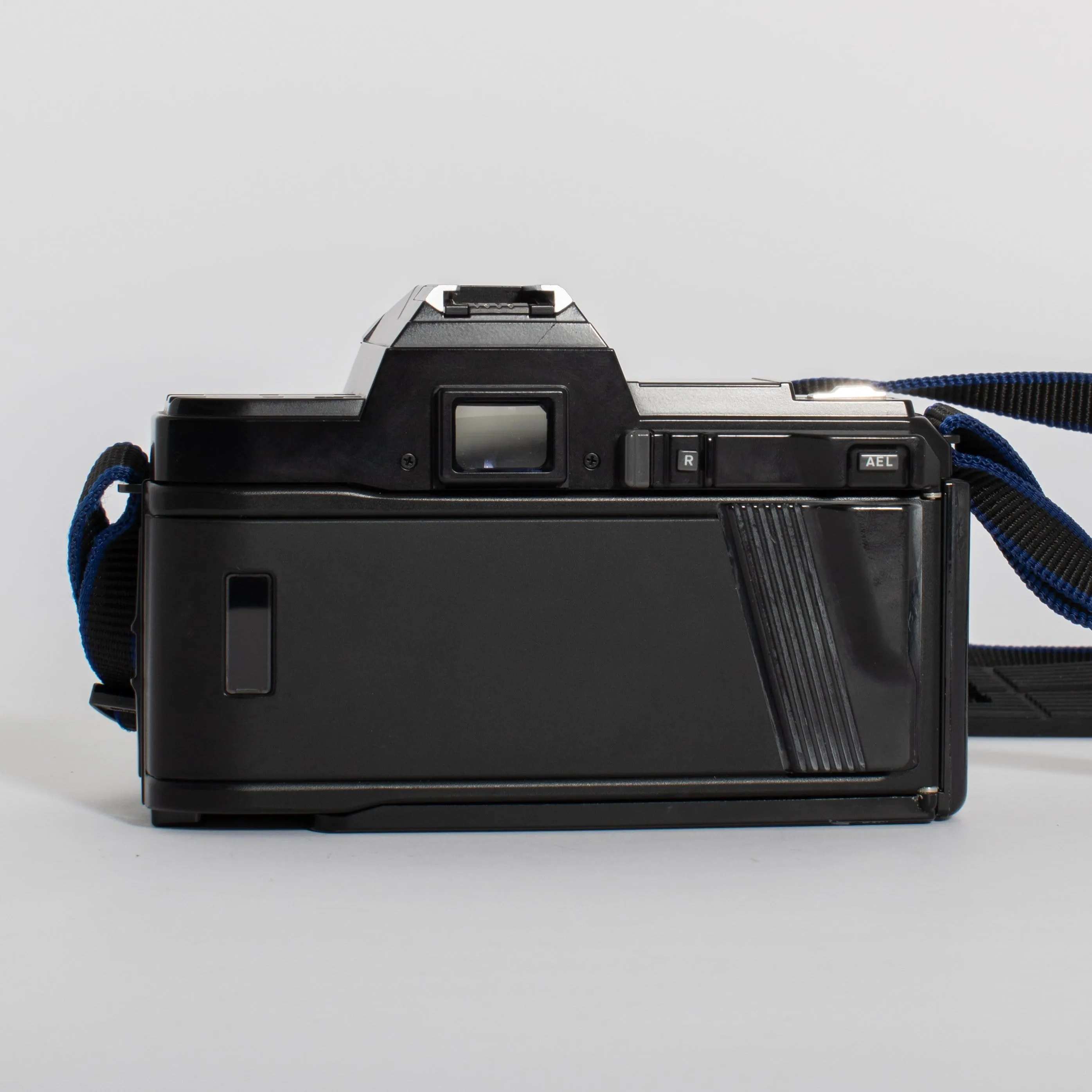 Minolta Maxxum 7000 with AF 50mm f/1.7 Lens