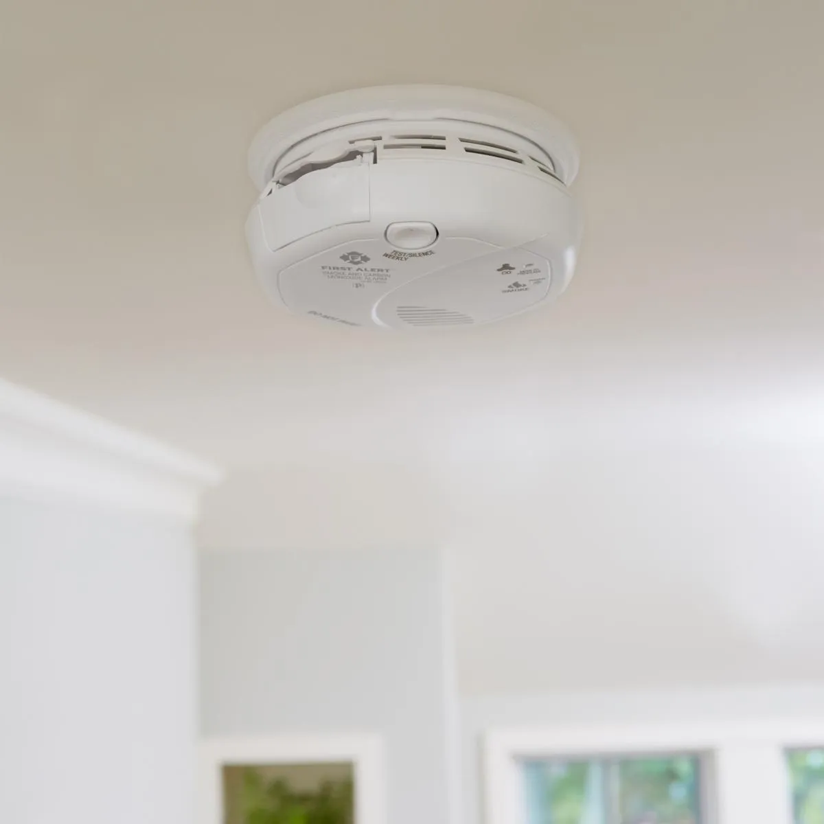 SpyWfi Smoke Detector Hidden Dual Lens Night Vision Spy Camera 4K UHD WiFi