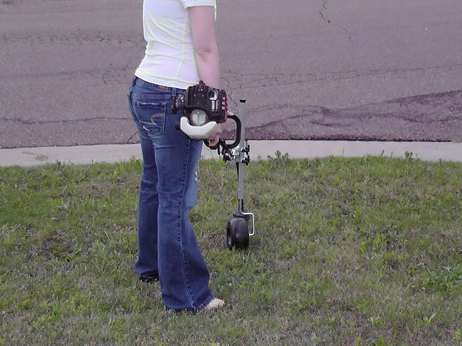 Trimmer Caddy: Support Attachment for Weed, Grass, Lawn, and String Trimmers