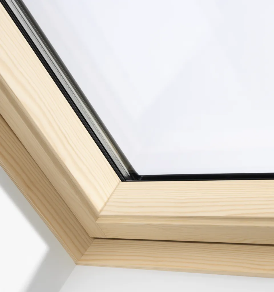 VELUX GGL FK08 306830 Triple Glazed Pine INTEGRA® SOLAR Window (66 x 140 cm)